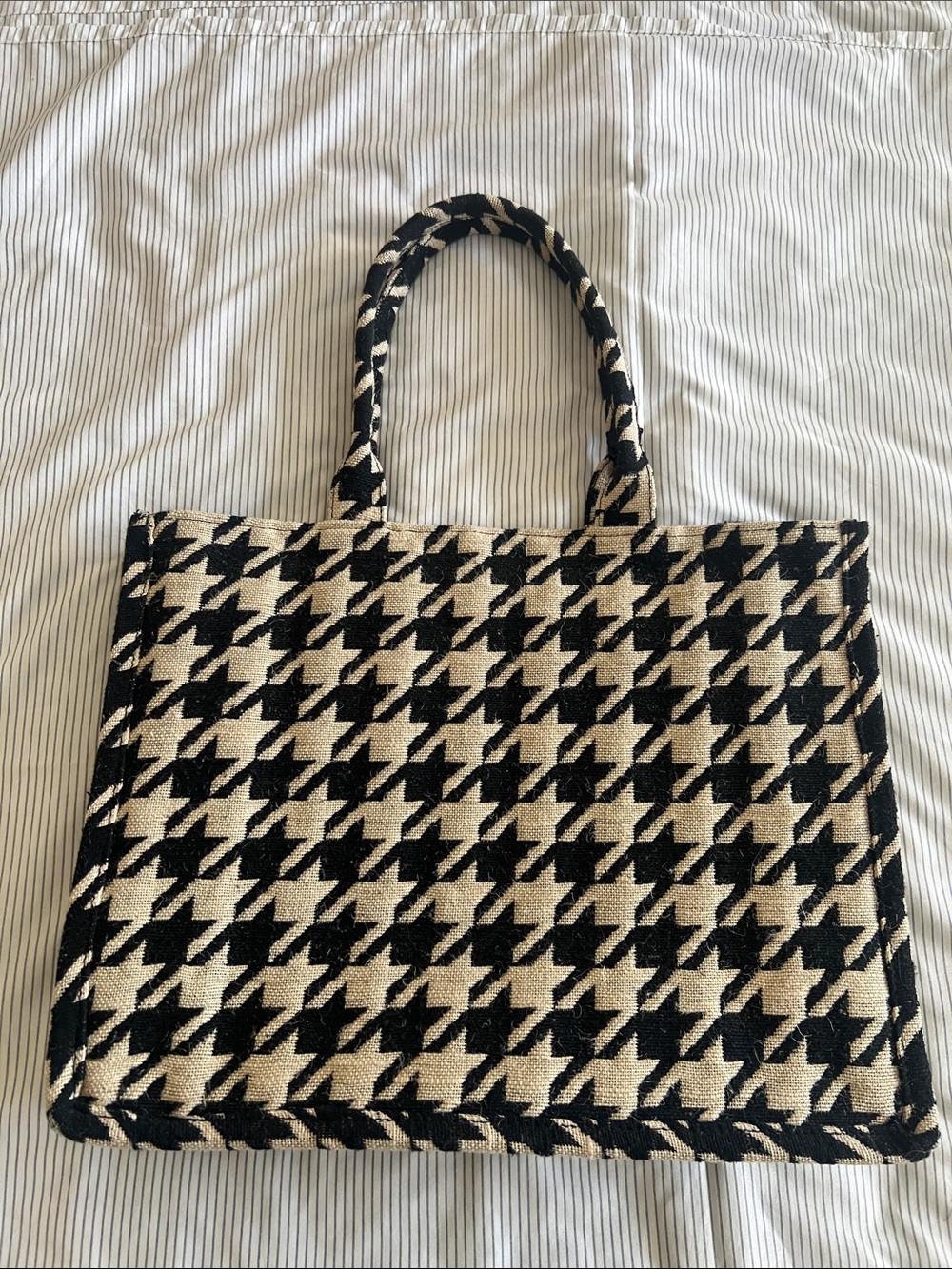 H&M Black and Cream Houndstooth Tote